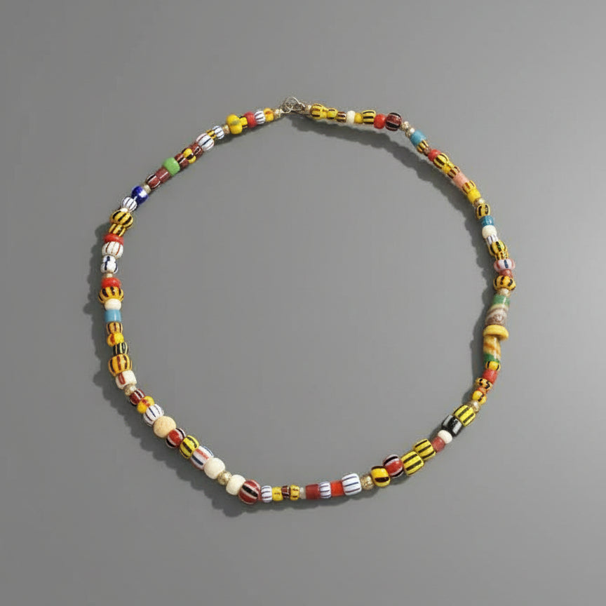 GLASS BEADED NECKLACE