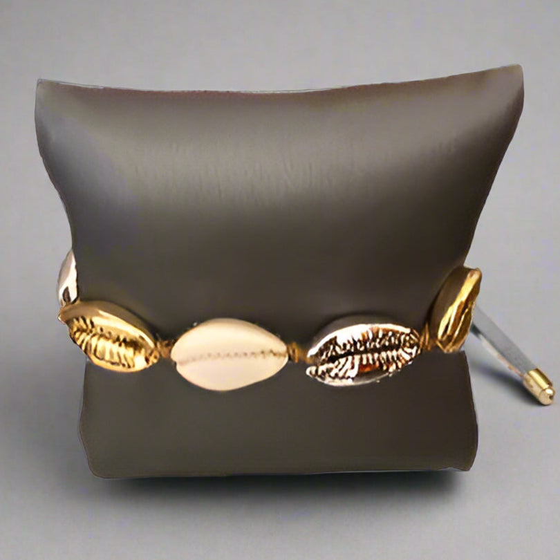 ADJUSTABLE GOLD AND SILVER SHELL BRACELET