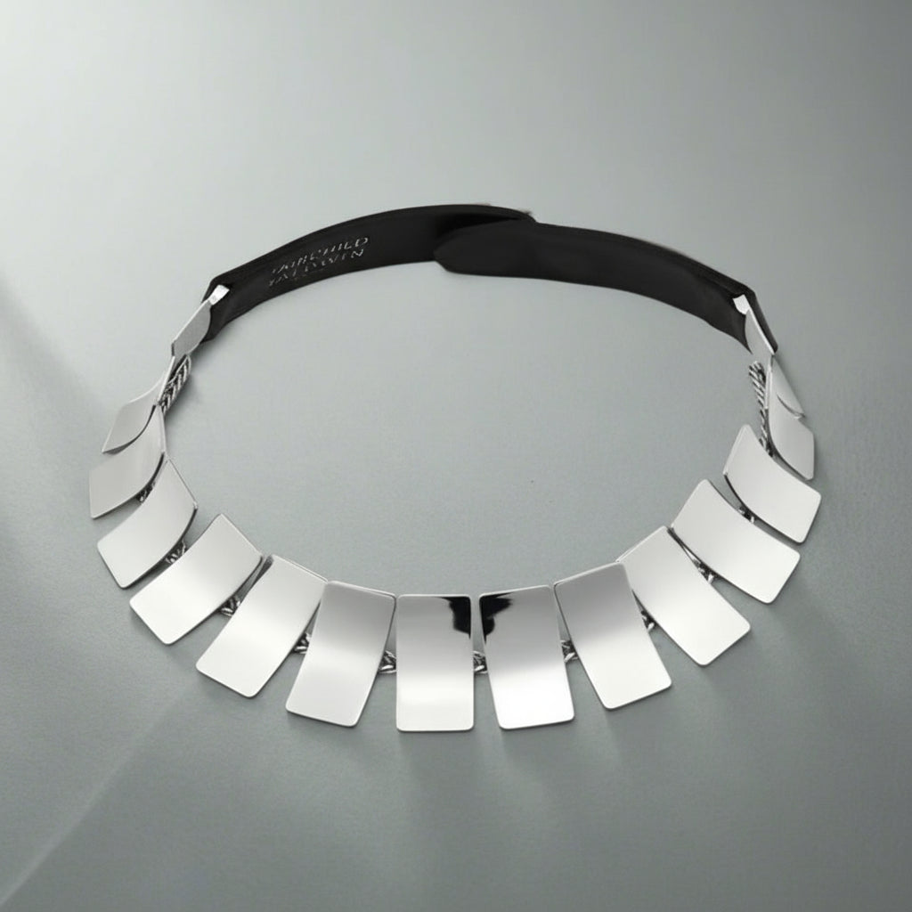 METAL FAN COLLAR NECKLACE