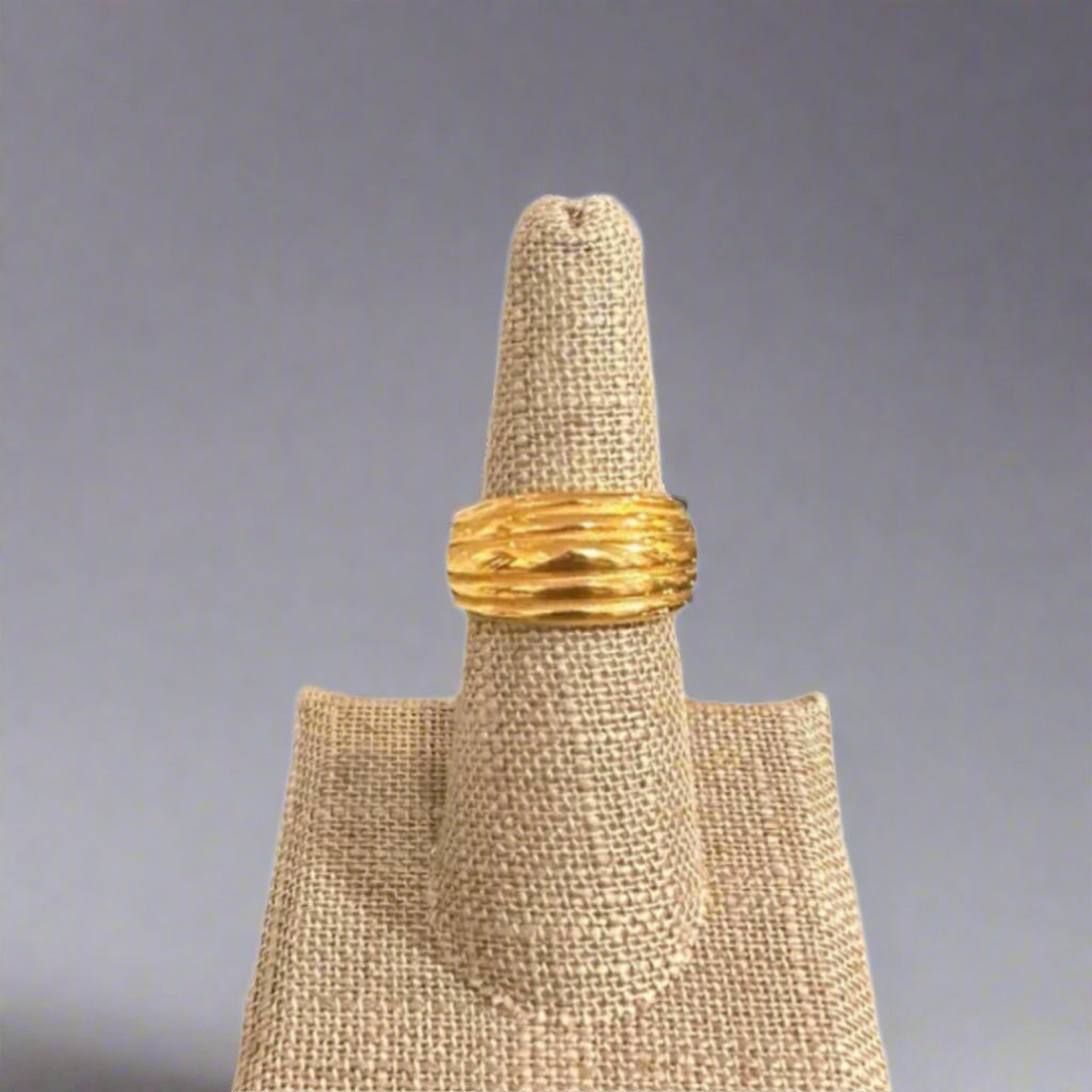VERMEIL RIBBED BAND RING