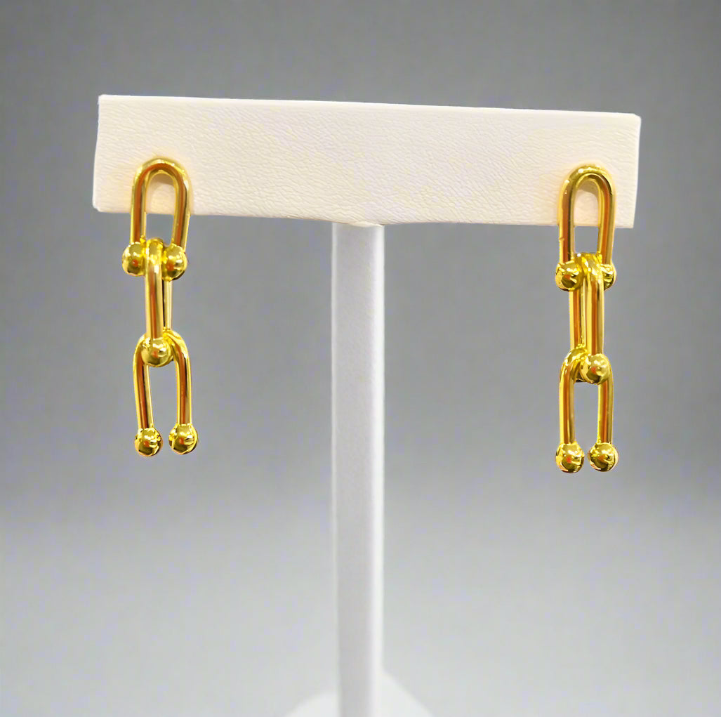CHAIN DANGLES