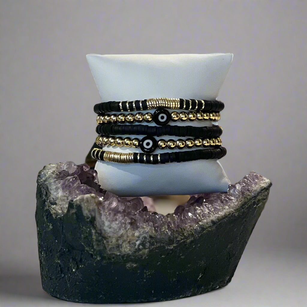 BLACK AND GOLD BRACELET