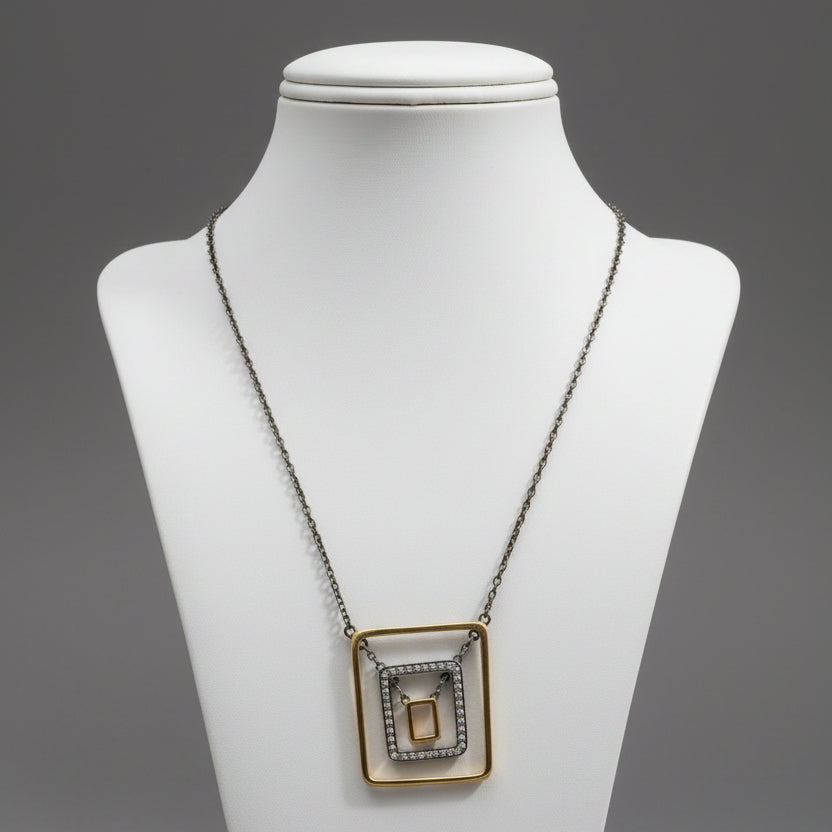 SQUARED NECKLACE