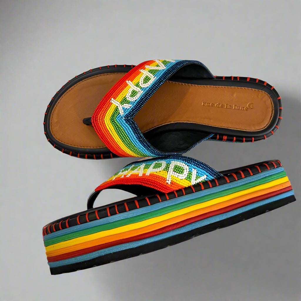 HAPPY SANDALS