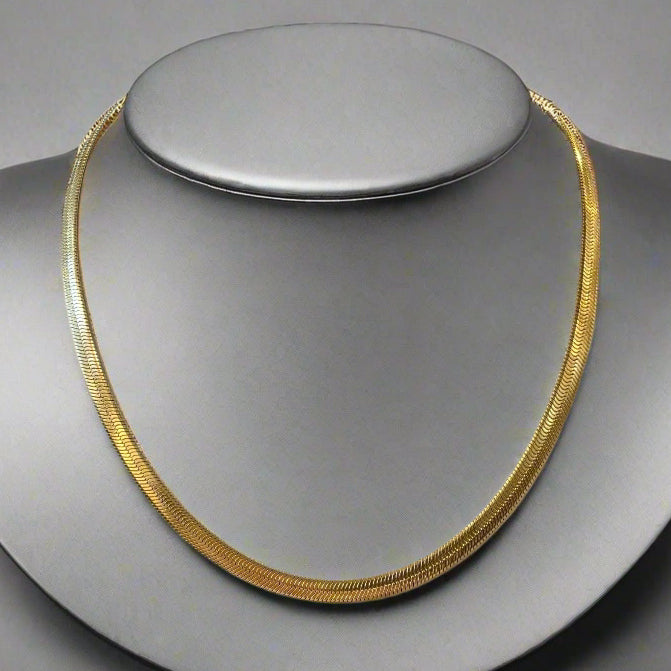 HERRINGBONE NECKLACE