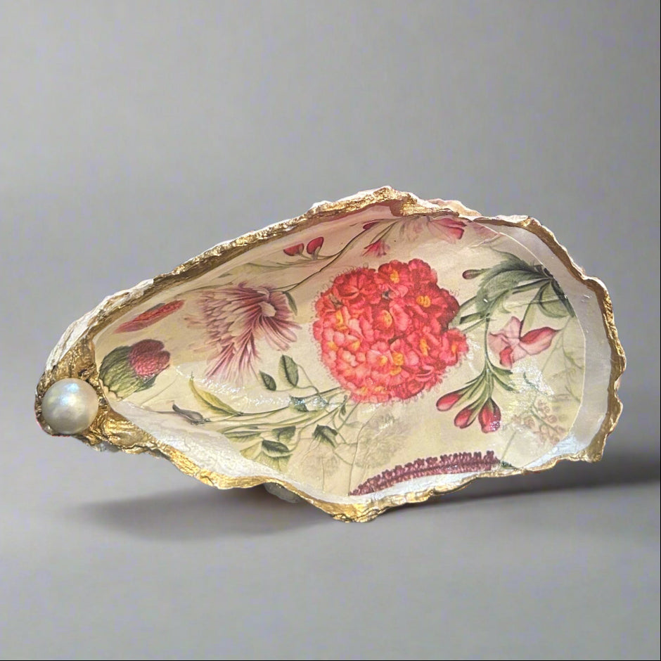 OYSTER SHELL JEWELRY HOLDERS