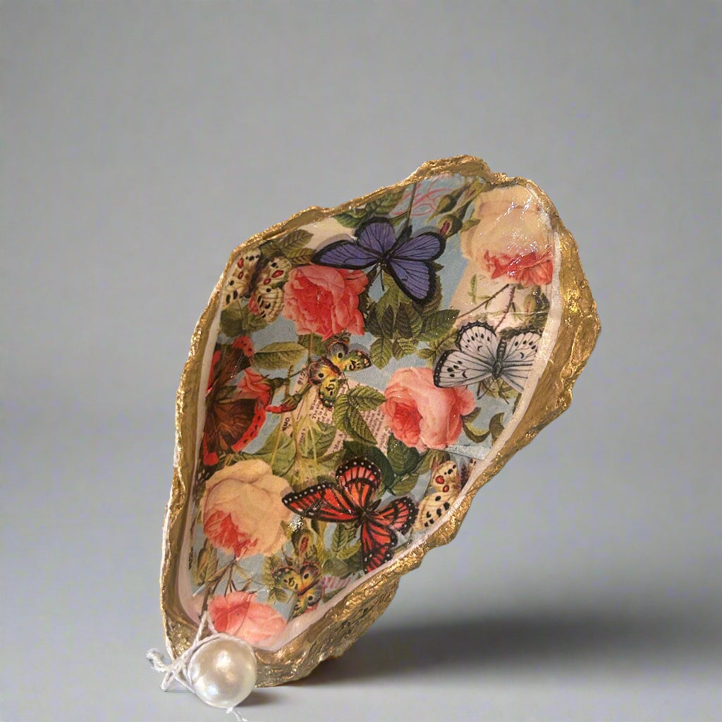 OYSTER SHELL JEWELRY HOLDERS