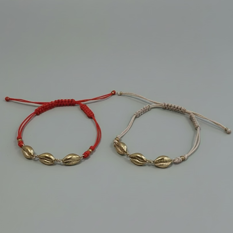 ADJUSTABLE MINI SHELL BRACELET