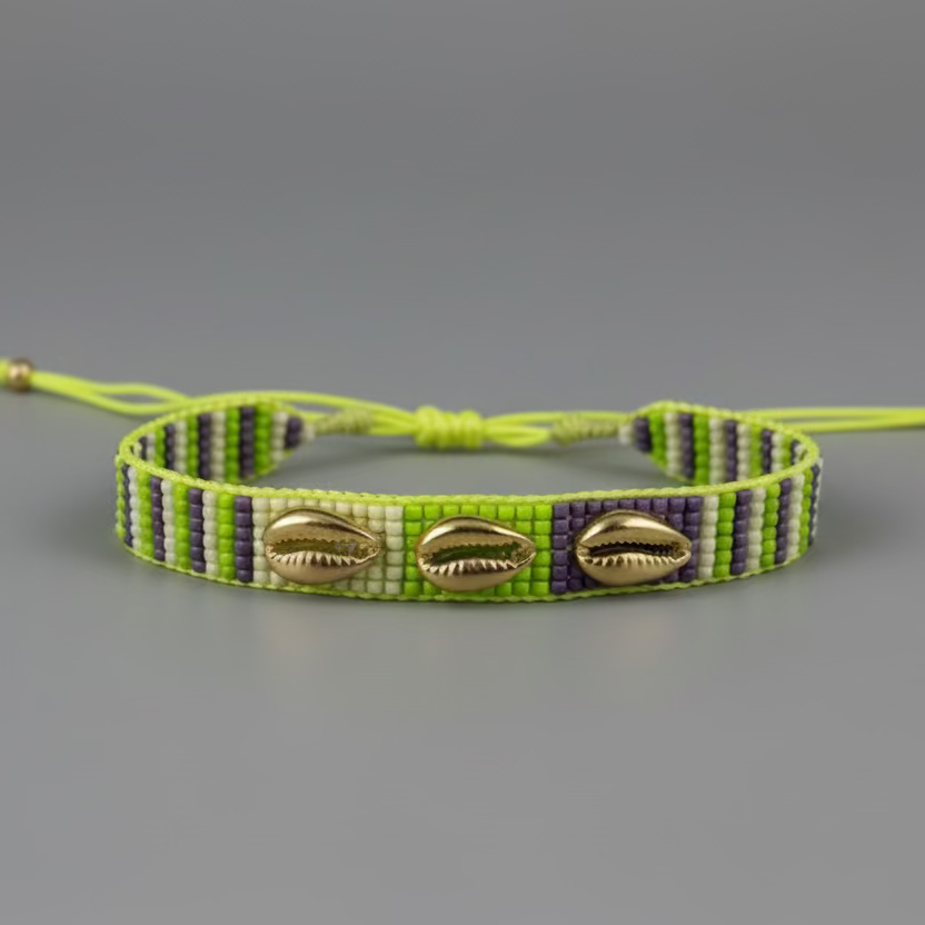 ADJUSTABLE BEADED SHELL BRACELET