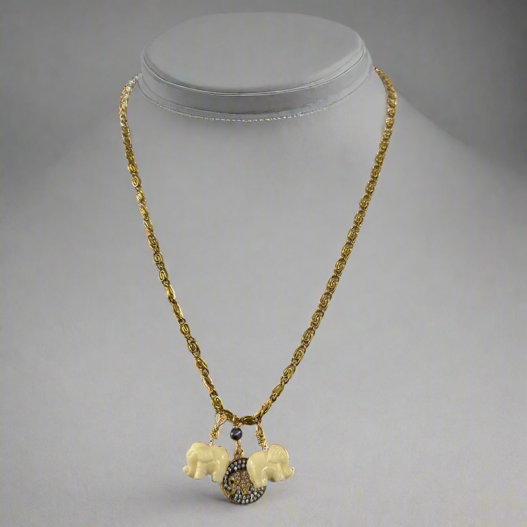 GOLD ELEPHANT TRIPLET NECKLACE