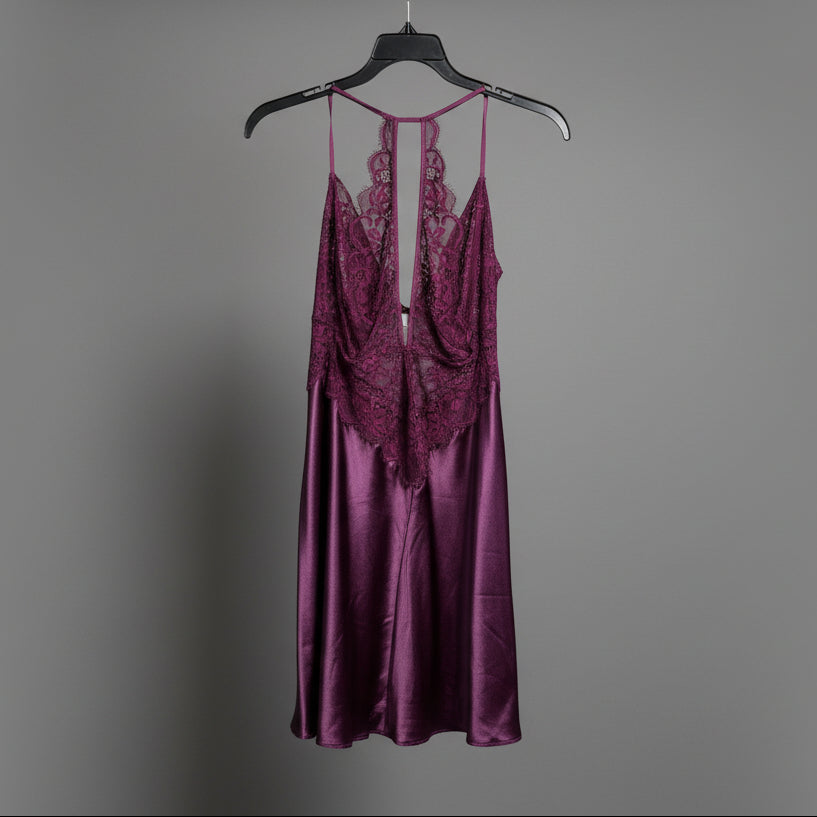 LACE TRIM SATIN CHEMISE