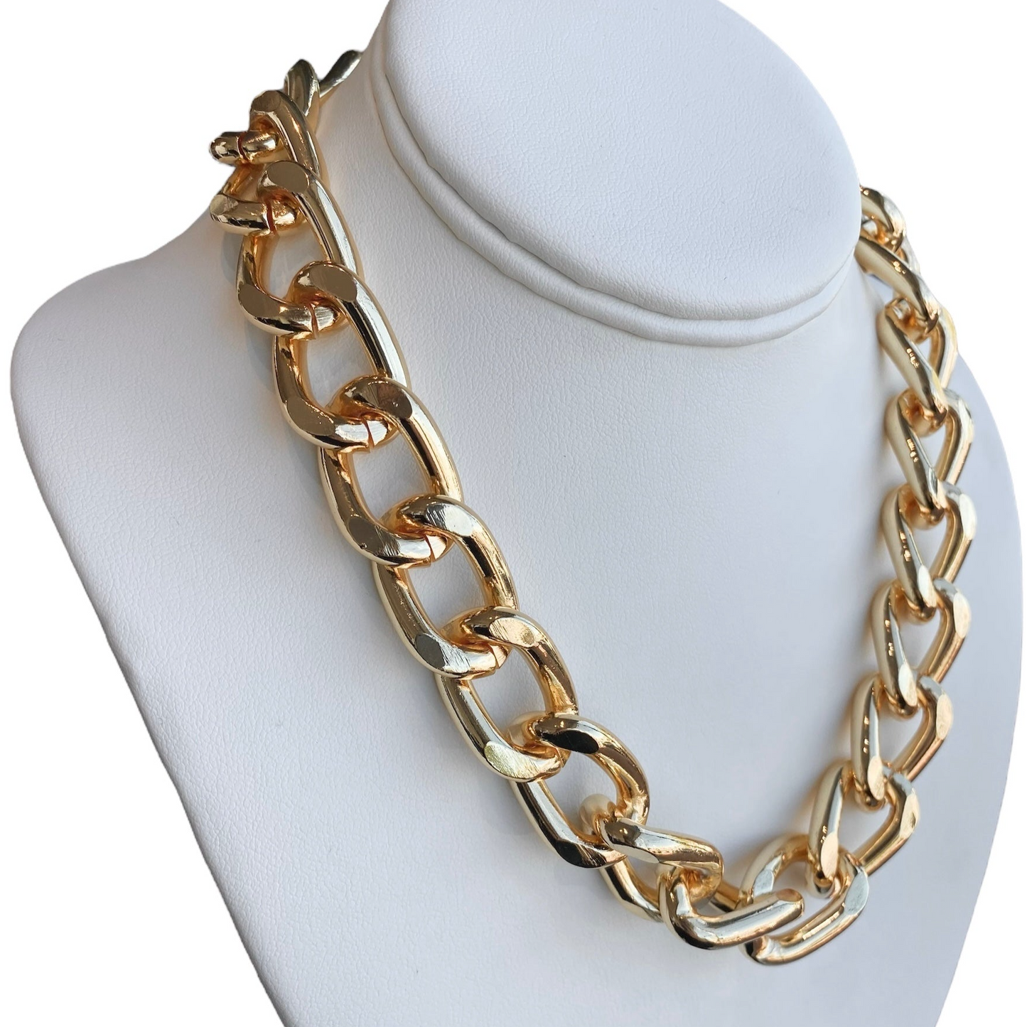 ROCKER STYLE NECKLACE
