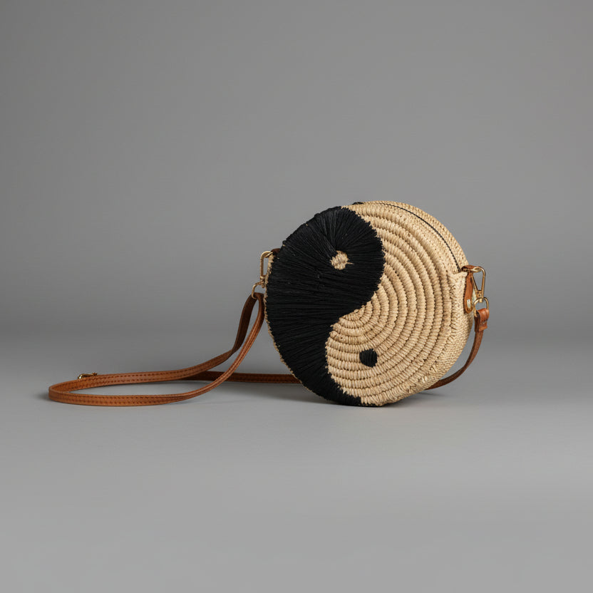 CROSS STRAW BAG