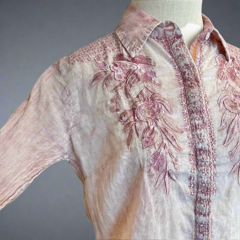 DUSTY EMBRIDERED BLOUSE W PATCH