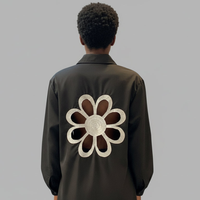 SHIRT W/FLOWER ON BACK