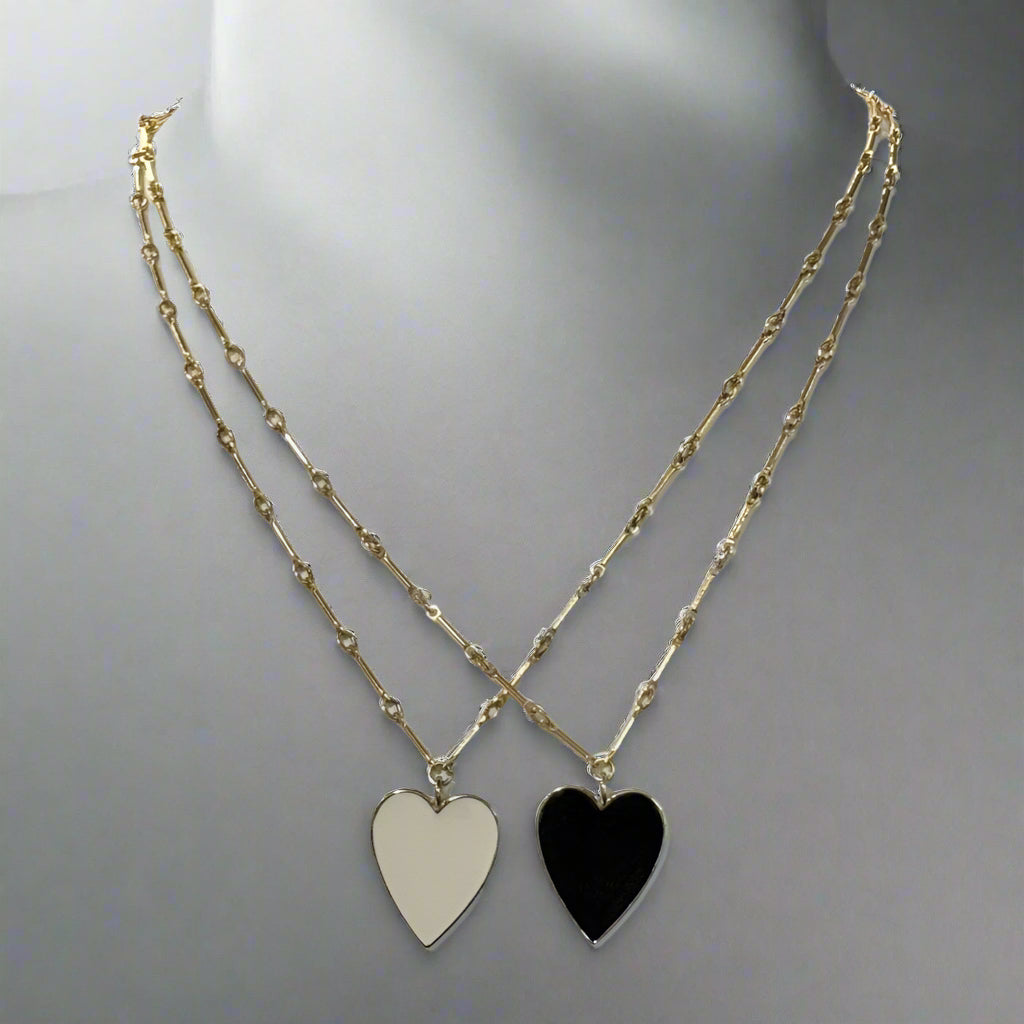ENAMEL HEART PENDANT NECKLACE