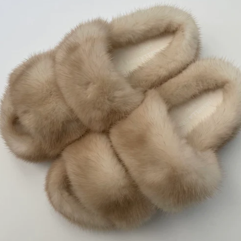 PLATFORM MINK SLIDES