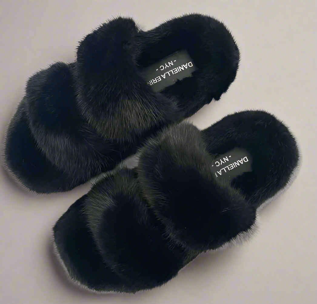 PLATFORM MINK SLIDES