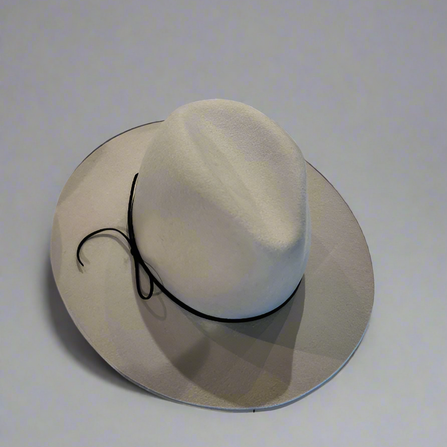 AMELIA- TIE BACK HAT