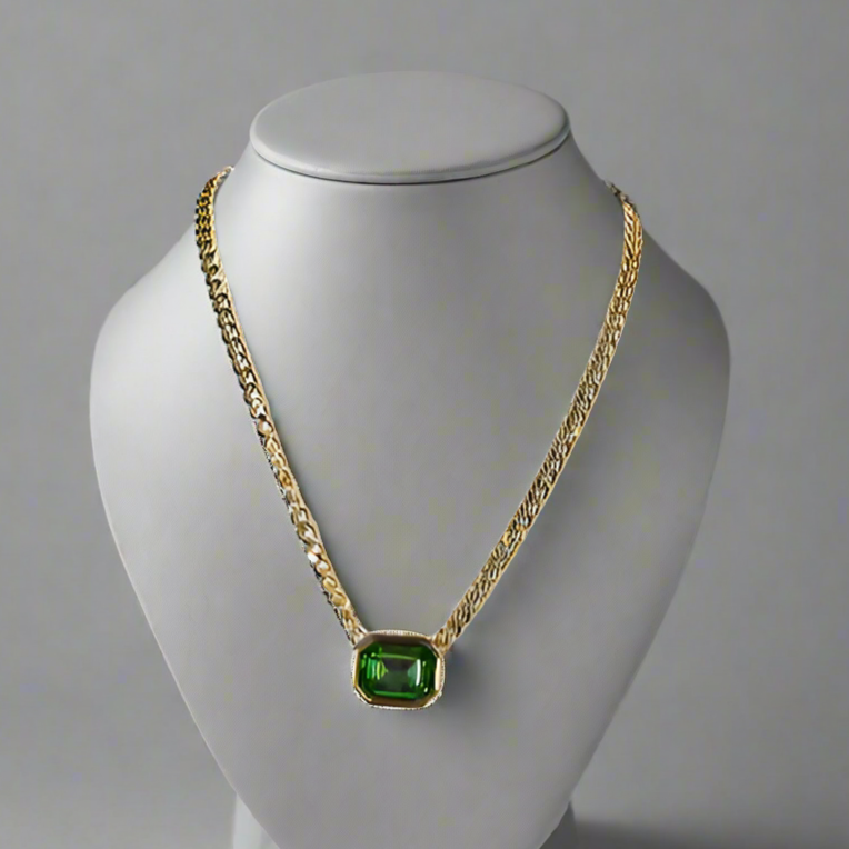 GREEN CZ STONE NECKLACE