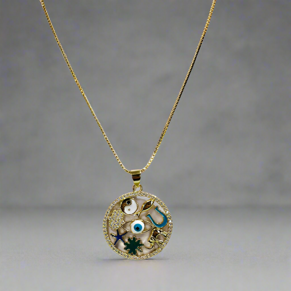 LUCK PENDANT NECKLACE