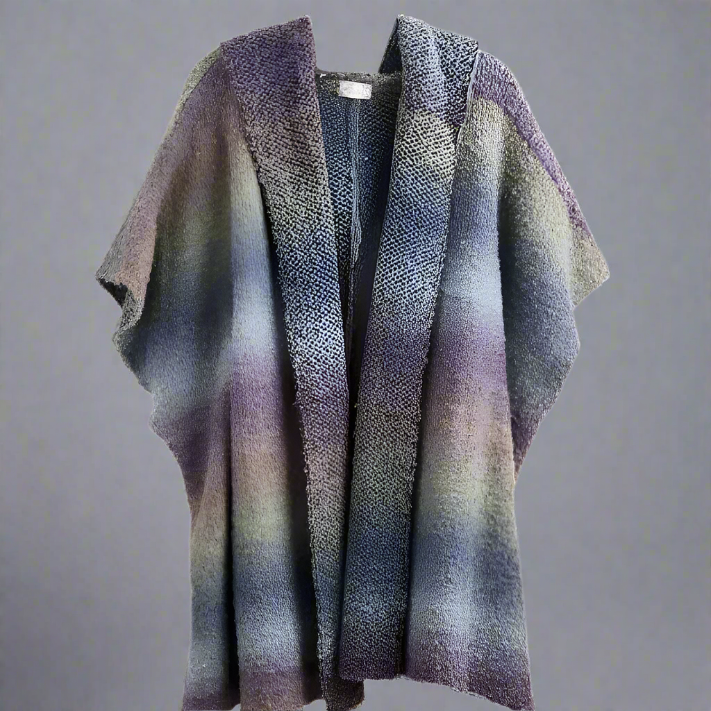 GRADIENT STRIPE BLUE KIMONO