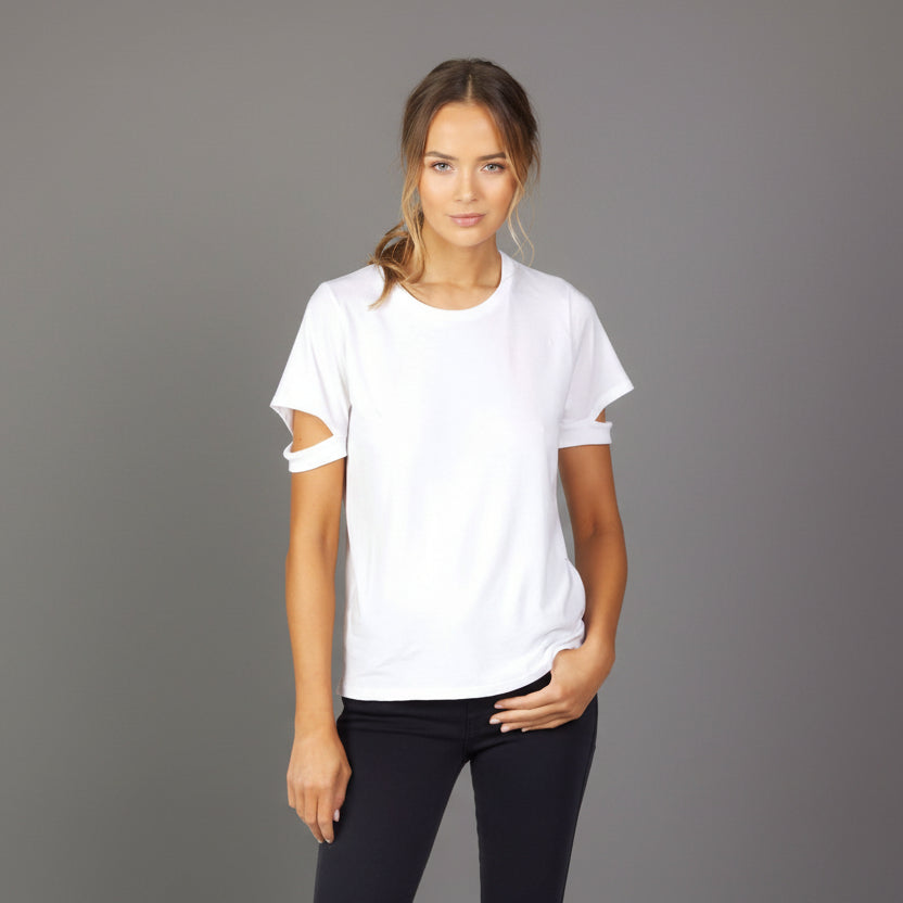 BADGLEY WHT CUTOUT TEE