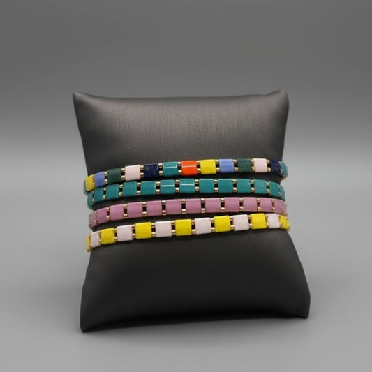 MULTICOLOR SQUARE DISC BRACELET