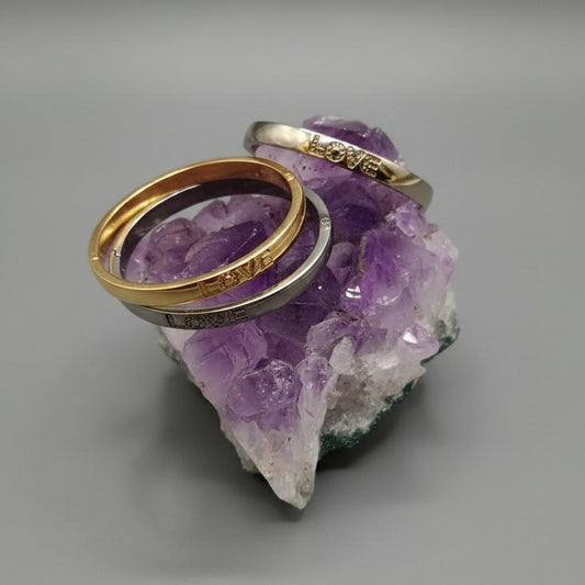 LOVE HEMATITE STONE BRACELET