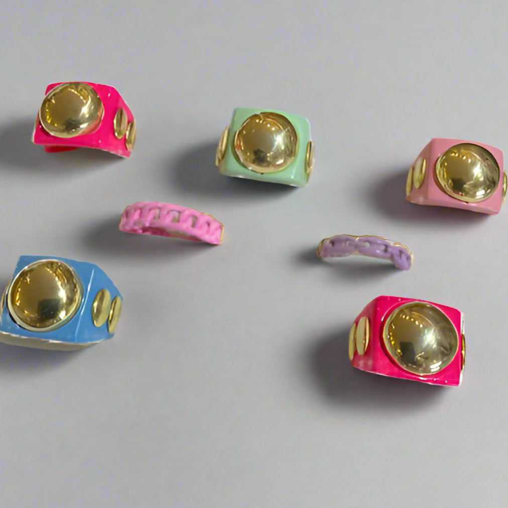 ENAMEL AND GOLD RING