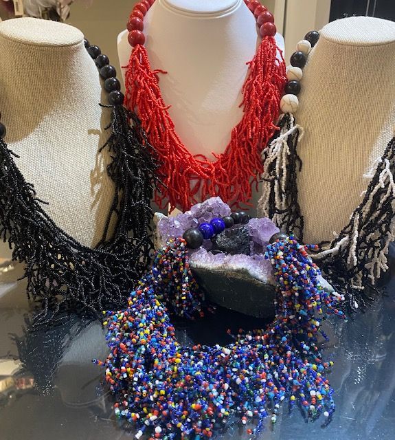 FRINGY BEADED NECKLACE