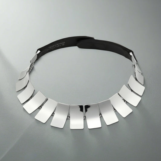 METAL FAN COLLAR NECKLACE