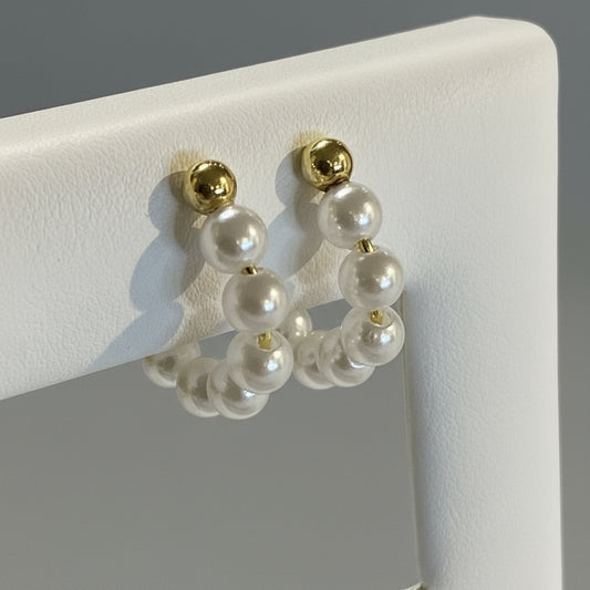 PEARL EAR CUFF