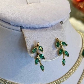 GREEN LEAF EARRINGS