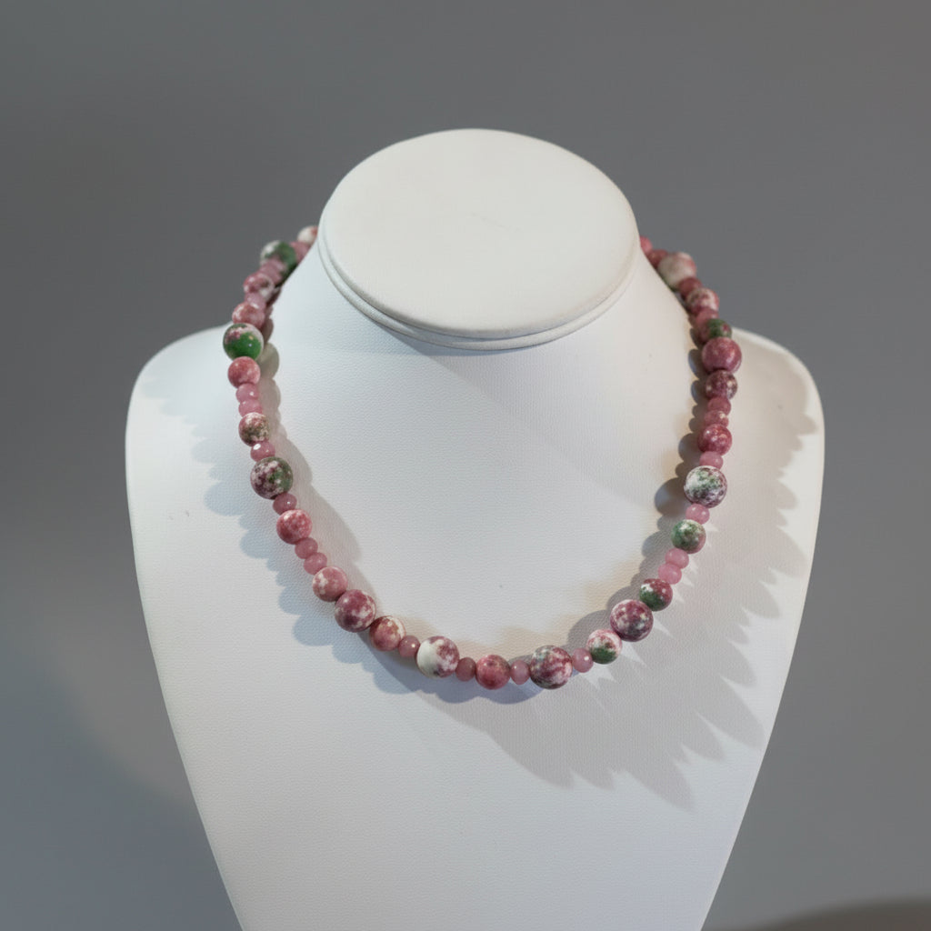 MARBLED PINK/GREEN NECKLACE