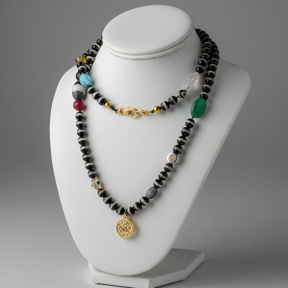 STRIPED AGATE CHARM NECKLACE