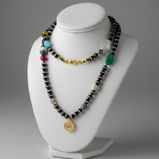 STRIPED AGATE CHARM NECKLACE