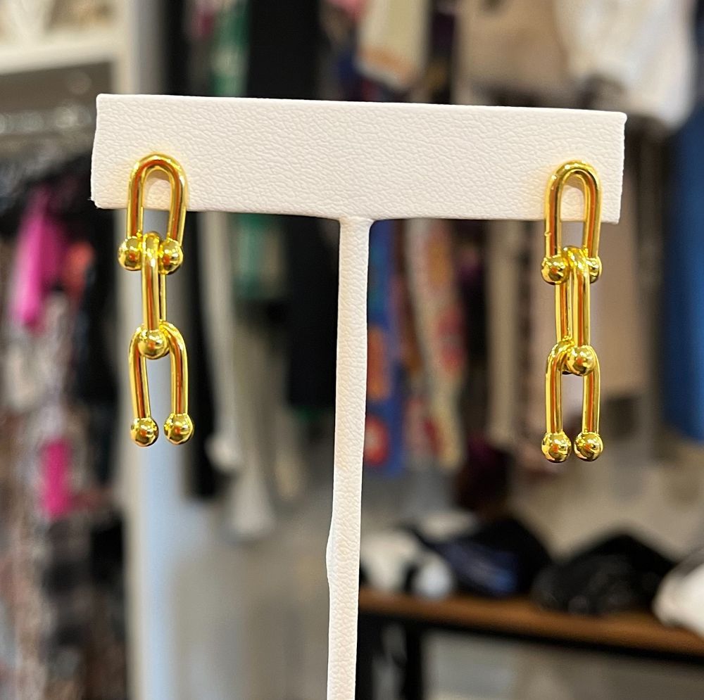 CHAIN DANGLES