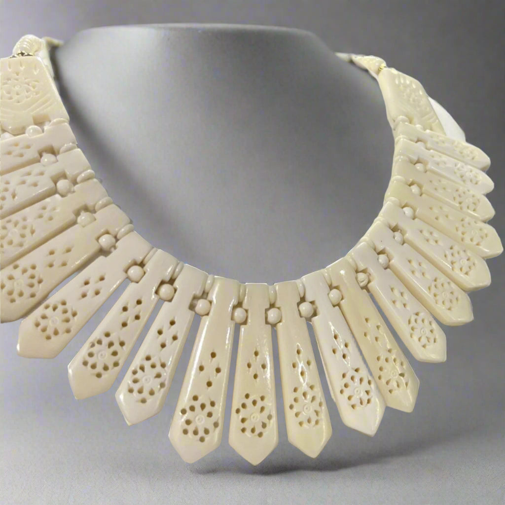 HANDMADE NATURAL STONE NECKLACE