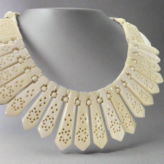 HANDMADE NATURAL STONE NECKLACE