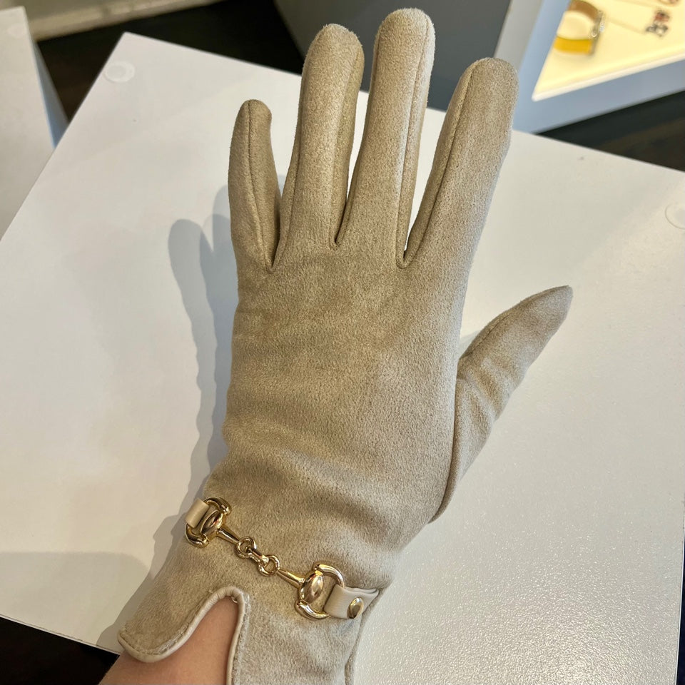 GLOVES WITH EMBELLISHMENT
