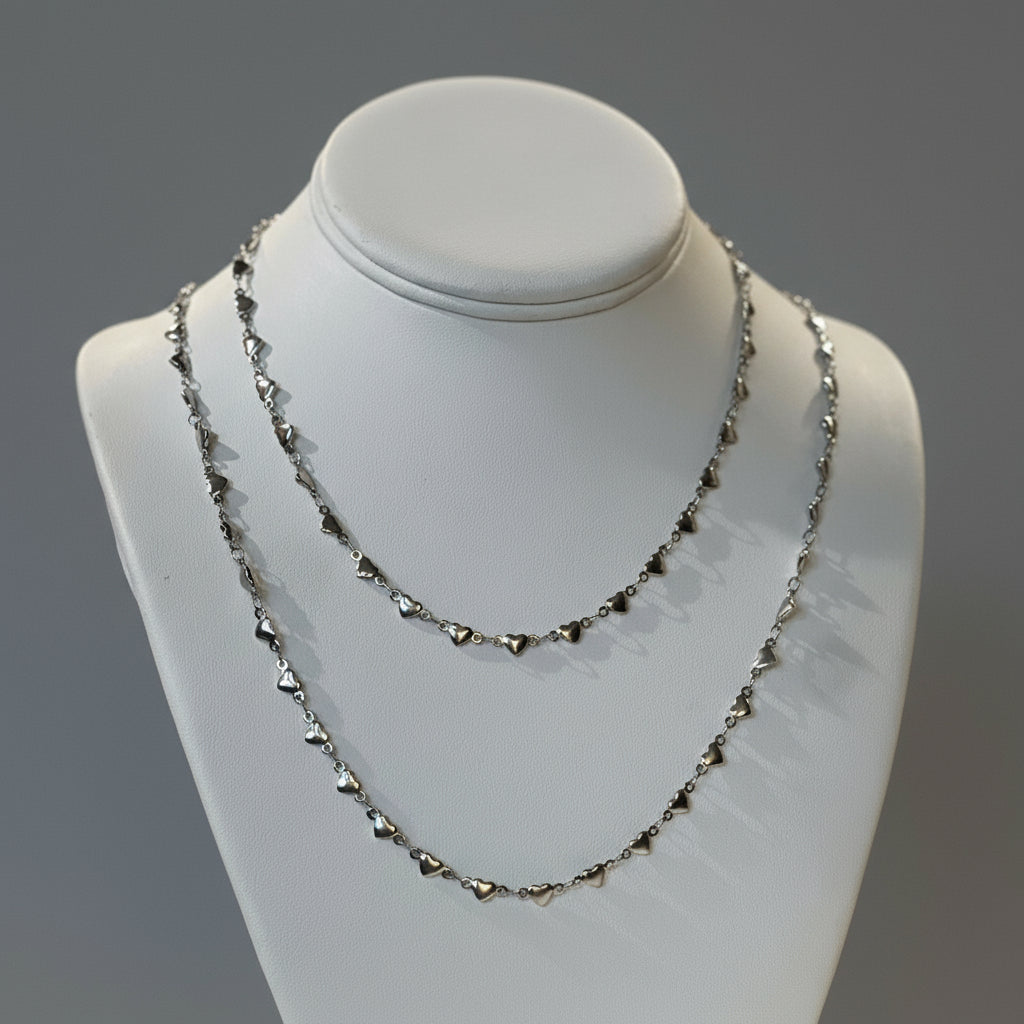 SHORT HEART CHAIN NECKLACE