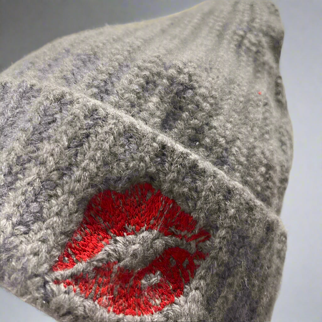 CASHMERE SLOUCH GRAY BEANIE HAT