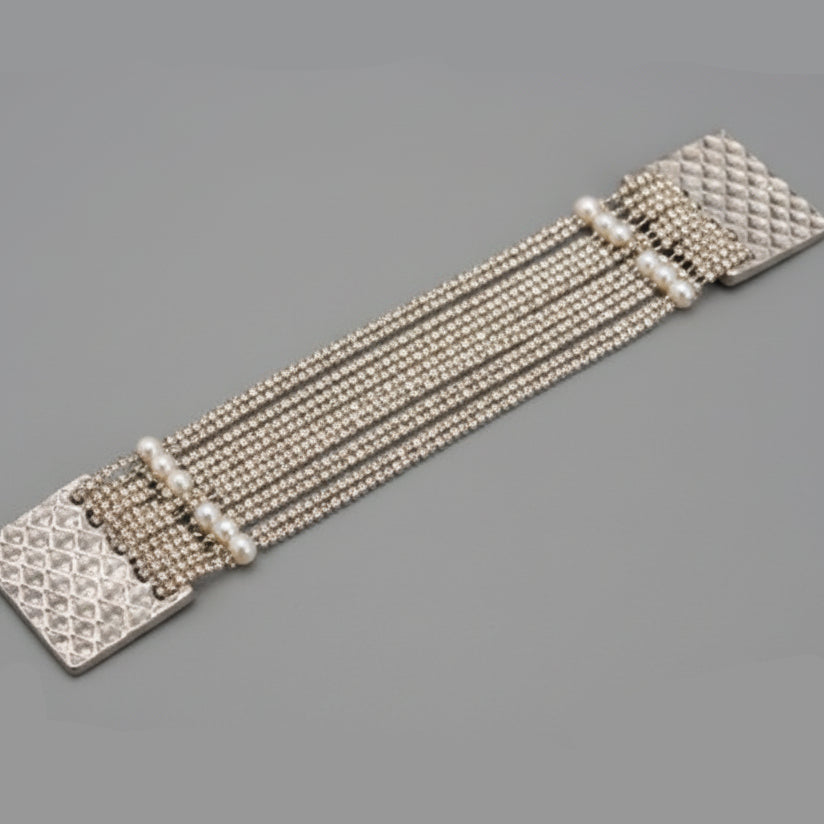 BEADED SNAKE CUFF W/ MAGNET