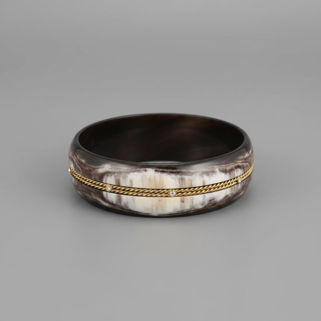 HORN BANGLE WITH CHAIN ACCENT