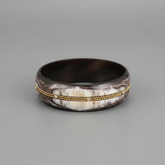 HORN BANGLE WITH CHAIN ACCENT