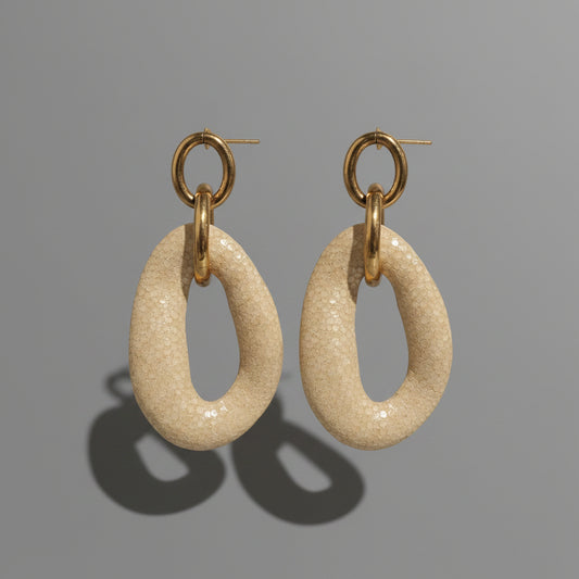 ITALIAN CRACKED HORN YELLOW GOLD EARRINGS