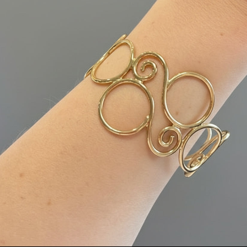 CURVY CUFF