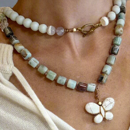 WHITE NATURAL AGATE BUTTERFLY-NECKLACE