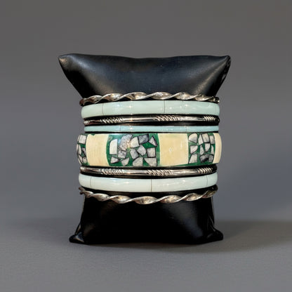 SILVER TONE SET OF 8 BANGLES